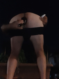 Nel culo melanzana nera — foto 10/10