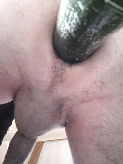 Grossa zucchina nel culo — Sesso Anale — foto 8/10