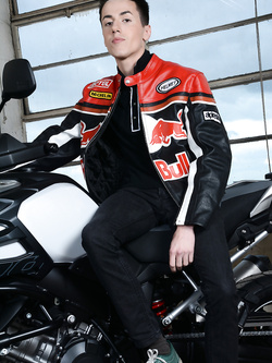 Paul & Jaye – pompini reciproci e scopata stretta a 69 — Pompini — foto 1/20