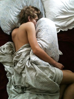 Martedì di cazzi duri e buchi sfondati – gaytube estremo — Coppie — foto 34/44