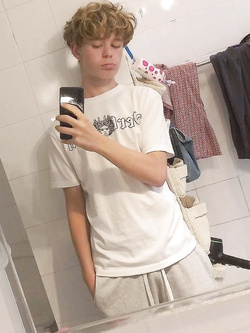 Hot Twink Mix 1112 – cazzi dritti e buchi spalancati non-stop — Twink — foto 26/27