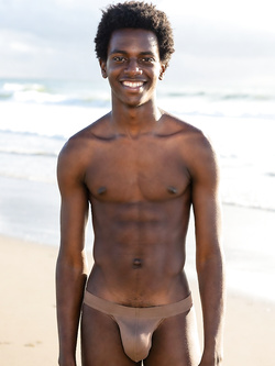 Black & Desi boys – cazzi neri enormi e buchi indiani sfondati (AI) — Interrazziali — foto 19/25