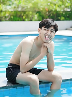 I ragazzi di gennaio si scaldano a vicenda con pompini e seghe — Twink — foto 22/200