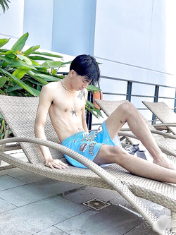 I ragazzi di gennaio si scaldano a vicenda con pompini e seghe — Twink — foto 25/200