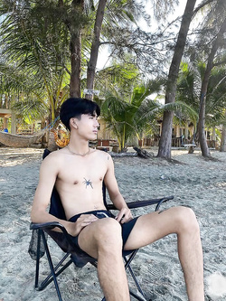 I ragazzi di gennaio si scaldano a vicenda con pompini e seghe — Twink — foto 30/200