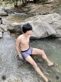 I ragazzi di gennaio si scaldano a vicenda con pompini e seghe — Twink — foto 35/200