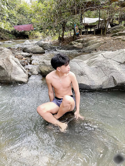 I ragazzi di gennaio si scaldano a vicenda con pompini e seghe — Twink — foto 40/200