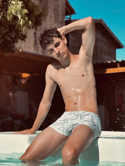 I ragazzi di gennaio si scaldano a vicenda con pompini e seghe — Twink — foto 114/200