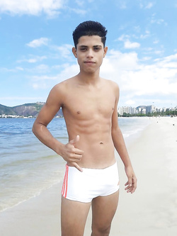 I ragazzi di gennaio si scaldano a vicenda con pompini e seghe — Twink — foto 118/200