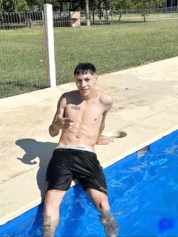 I ragazzi di gennaio si scaldano a vicenda con pompini e seghe — Twink — foto 123/200