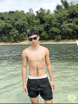 I ragazzi di gennaio si scaldano a vicenda con pompini e seghe — Twink — foto 165/200