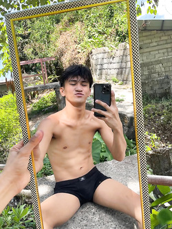 I ragazzi di gennaio si scaldano a vicenda con pompini e seghe — Twink — foto 176/200