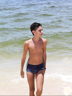 I ragazzi di gennaio si scaldano a vicenda con pompini e seghe — Twink — foto 188/200