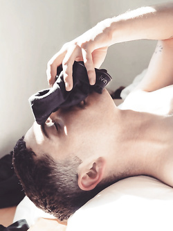 Collezione mutande bagnate – cazzi che escono dai boxer e sborrano — Twink — foto 76/96