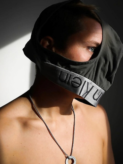 Collezione mutande bagnate – cazzi che escono dai boxer e sborrano — Twink — foto 77/96