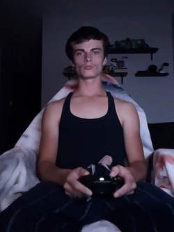 Twink carini si filmano mentre si segano e schizzano sperma — Cazzi Grossi — foto 21/41