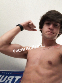 Biondi e bianchi lisci da sborrare addosso — Sesso Anale — foto 37/147