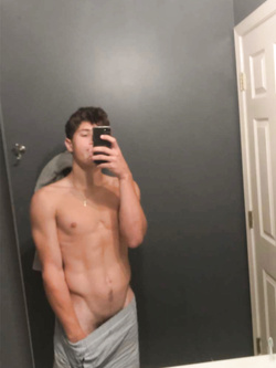 Biondi e bianchi lisci da sborrare addosso — Sesso Anale — foto 87/147