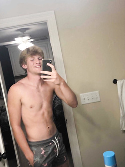 Biondi e bianchi lisci da sborrare addosso — Sesso Anale — foto 93/147