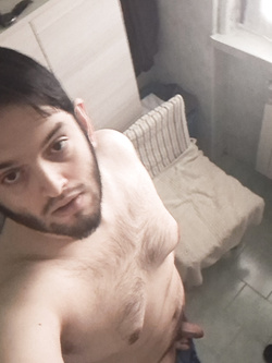 Nudo frontale — Amatoriali — foto 10/18