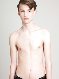 Hunks gay con pettorali nudi e erezioni dure — Twink — foto 32/99