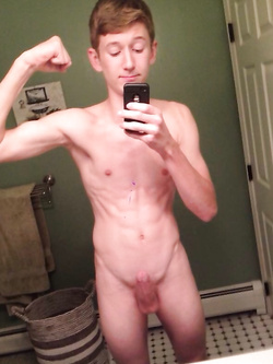 Ragazzi carini nudi trovati su Tumblr — Giovani — foto 25/70