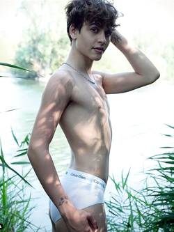 Twinks freschi e carini del momento gay — Twink — foto 26/72