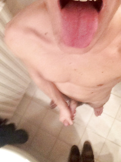 Twink italiano di 18 anni irresistibile — Masturbazione — foto 19/62
