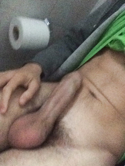 Twink italiano di 18 anni irresistibile — Masturbazione — foto 62/62