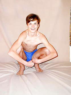 Vincent teen italiano 18 anni in azione — Twink — foto 42/53