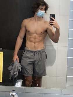 Corrado M ragazzo italiano hot su gay tube — Muscolosi — foto 20/68