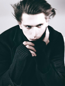 Edoardo Sebastianelli modello italiano irresistibile — Giovani — foto 114/160
