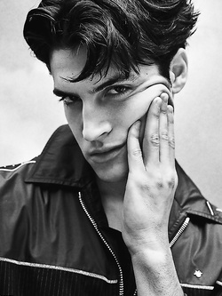 Luka Skocilic modello italiano super figo — Giovani — foto 34/67