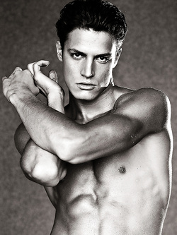 Luka Skocilic modello italiano super figo — Giovani — foto 61/67