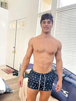 Mario Rossi twink italiano dai muscoli bellissimi — Muscolosi — foto 37/54