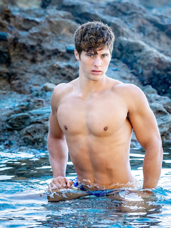 Mario Rossi twink italiano dai muscoli bellissimi — Muscolosi — foto 45/54