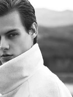 Gabriel Sandru modello italiano — Giovani — foto 25/61