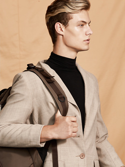 Gabriel Sandru modello italiano — Giovani — foto 47/61