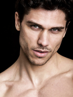 Valerio Logrieco modello gay italiano bollente — Muscolosi — foto 21/88