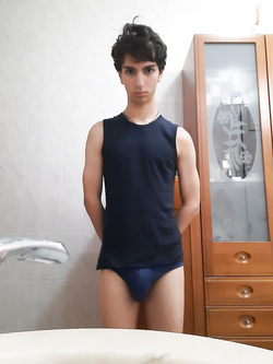 Francesco twink italiano carinissimo — Twink — foto 1/19