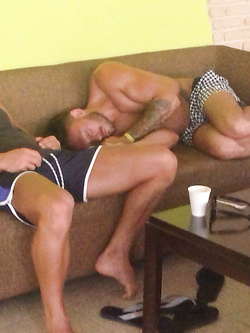 Coppie giovani di ragazzi gay affiatati — Amatoriali — foto 8/9