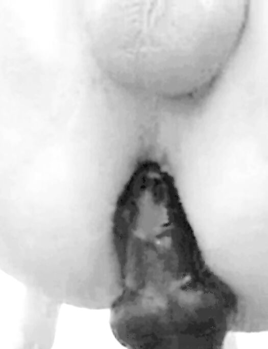 Mi masturbo col mio dragon dogs